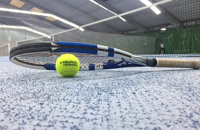 Sådan vælger du mellem single og double tennis